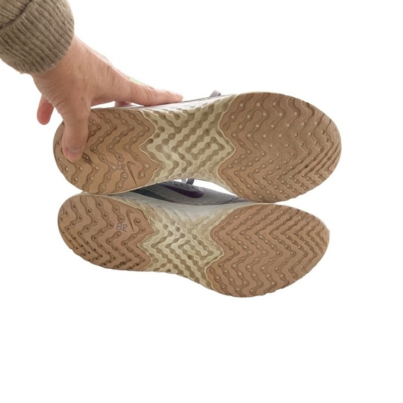 Nike Legend React Gray Women’s Running/Training Shoe - Picture 9 of 10